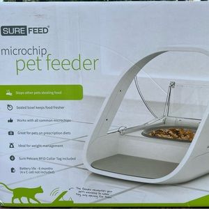 Micro chip automatic pet feeder